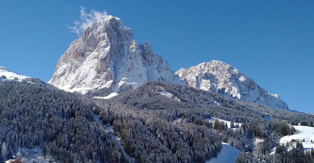 Hotel Garni Waltoy Selva di Val Gardena Esterno foto